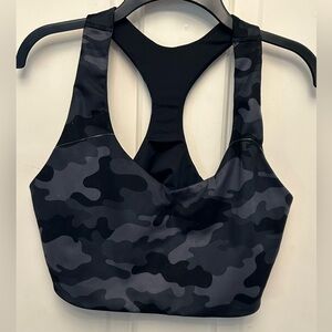 NWT Champion Soft Touch Eco Light Sports Bra in black/grey camo print. 2XL.